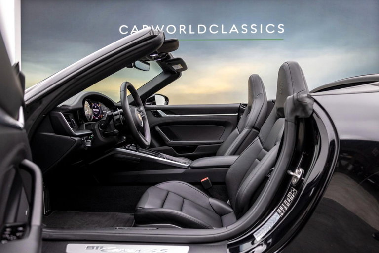 Porsche 992 Carrera 4S