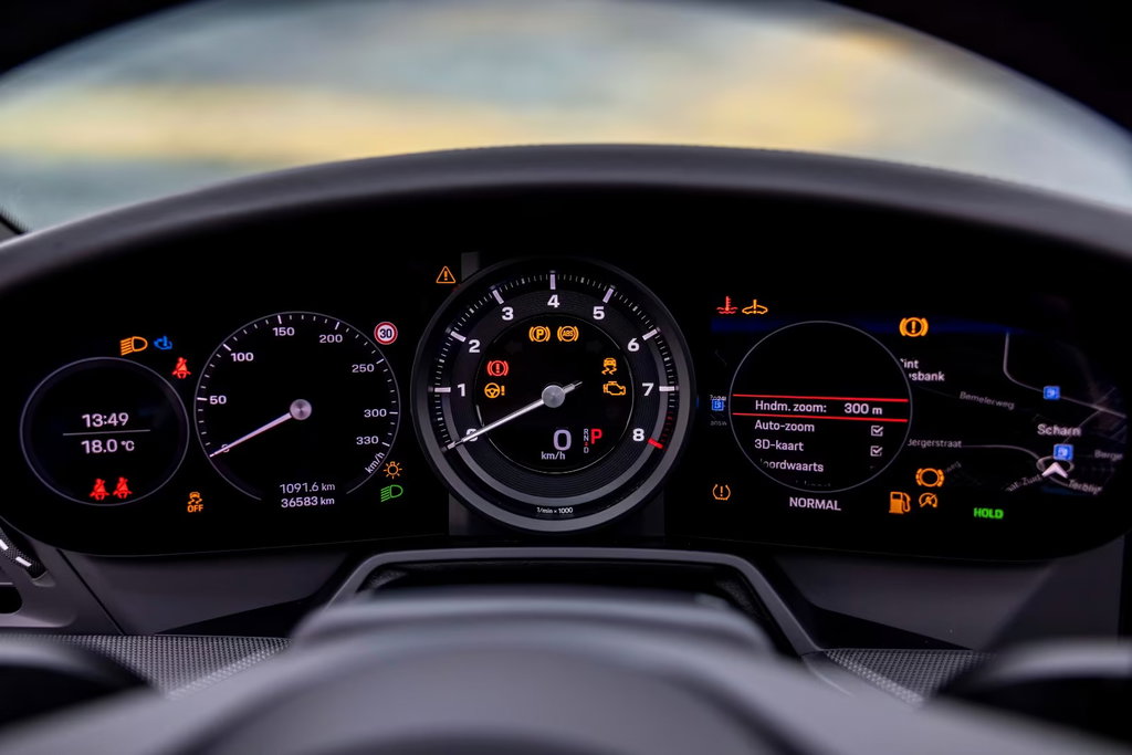 Porsche 992 Carrera