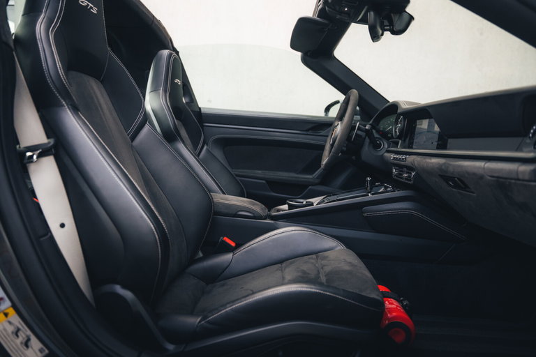 Porsche 992 Targa 4 GTS