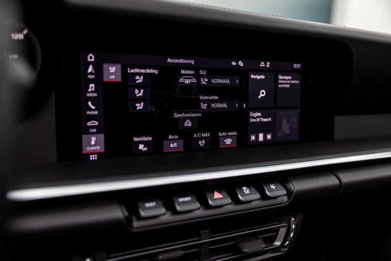 Porsche 992 Carrera 4S