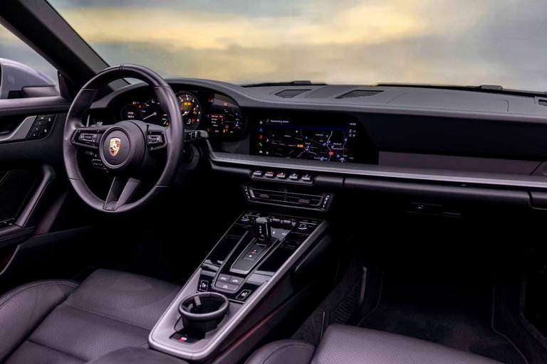 Porsche 992 Carrera