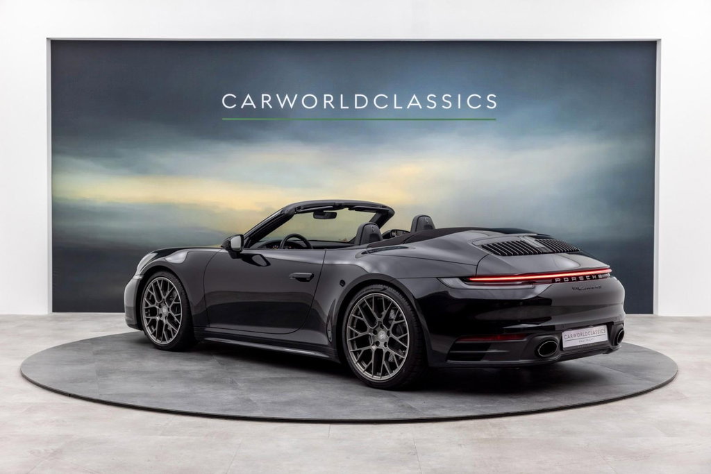 Porsche 992 Carrera 4S