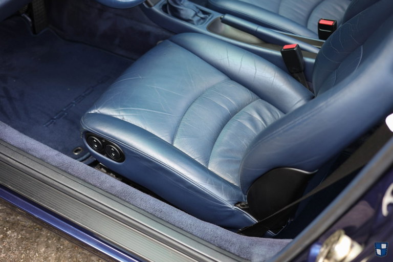 Porsche 993 Carrera 4