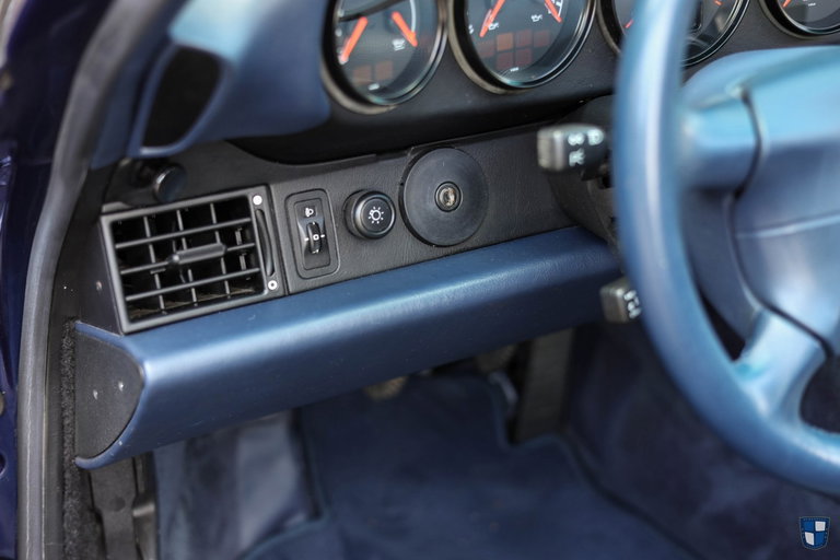 Porsche 993 Carrera 4