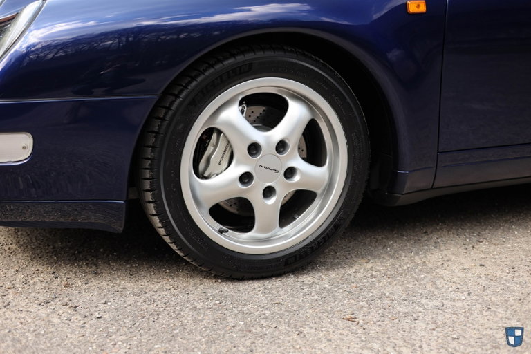Porsche 993 Carrera 4