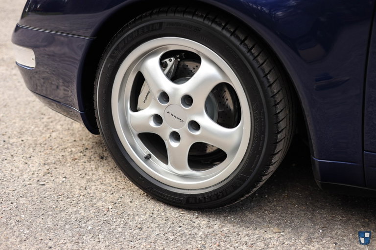 Porsche 993 Carrera 4