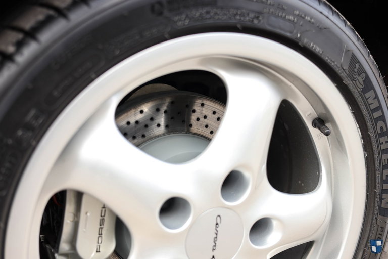 Porsche 993 Carrera 4