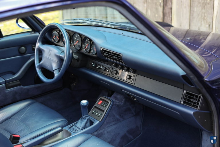 Porsche 993 Carrera 4