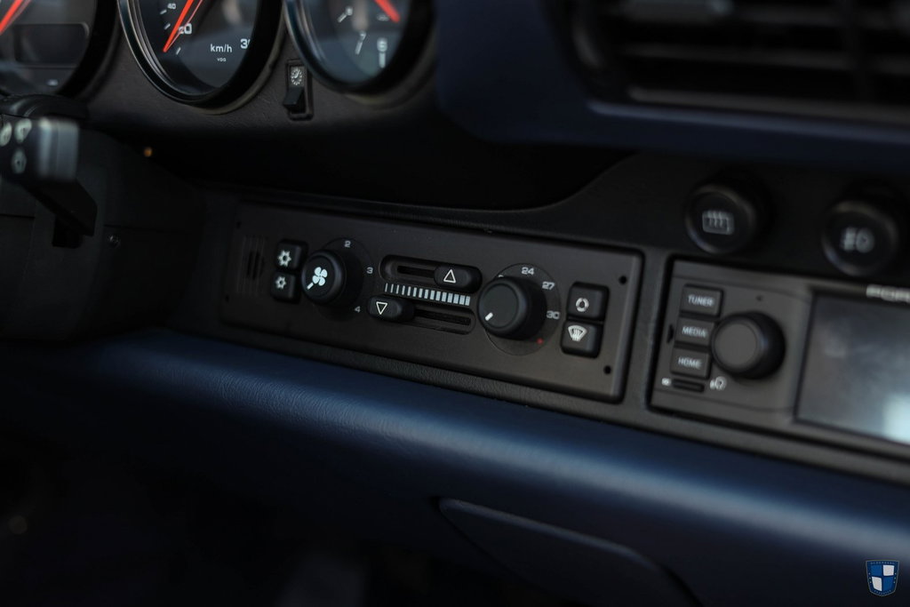 Porsche 993 Carrera 4