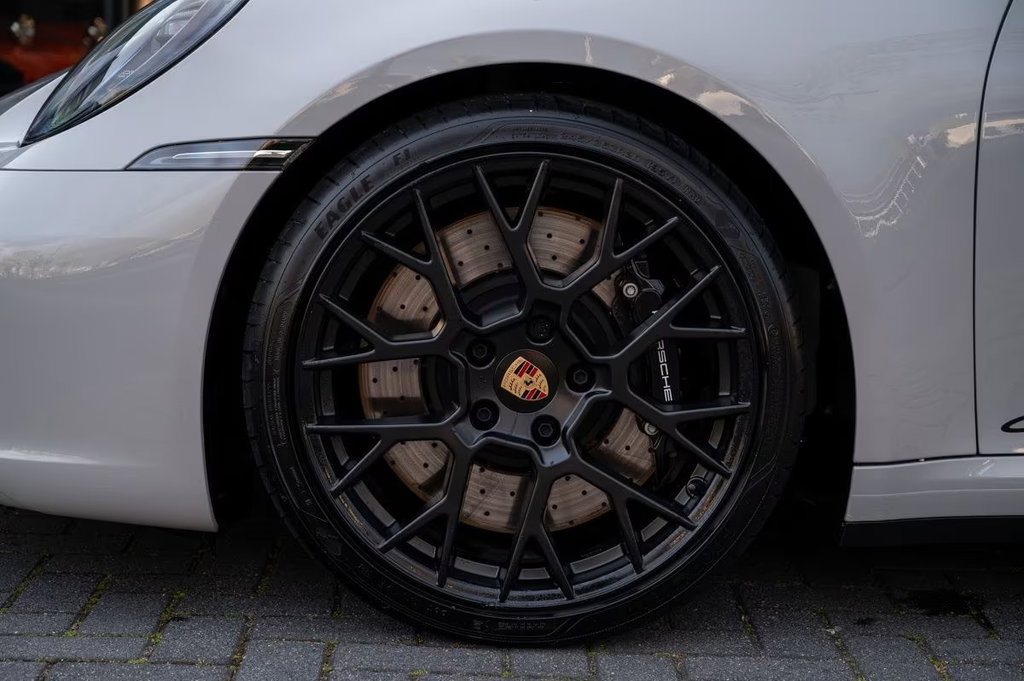 Porsche 992 Targa 4 GTS
