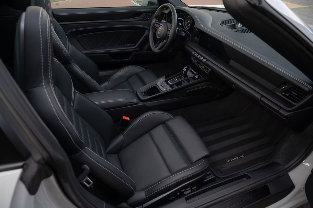 Porsche 992 Targa 4 GTS