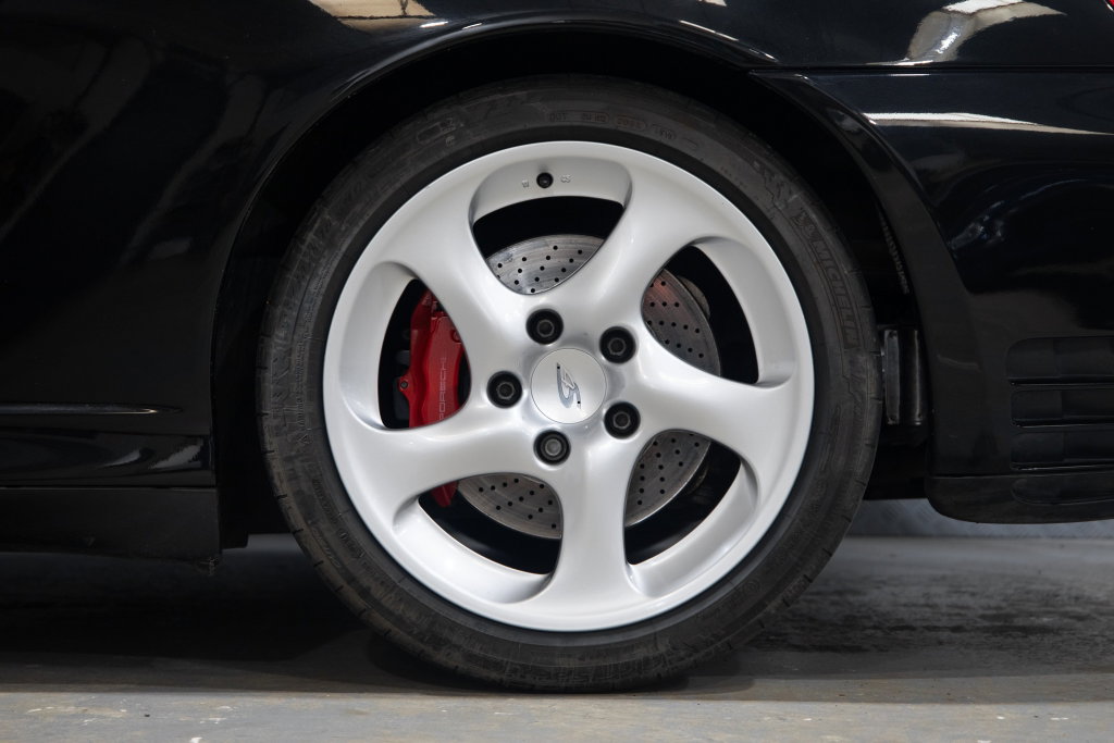 Porsche 996.2 Carrera 4S