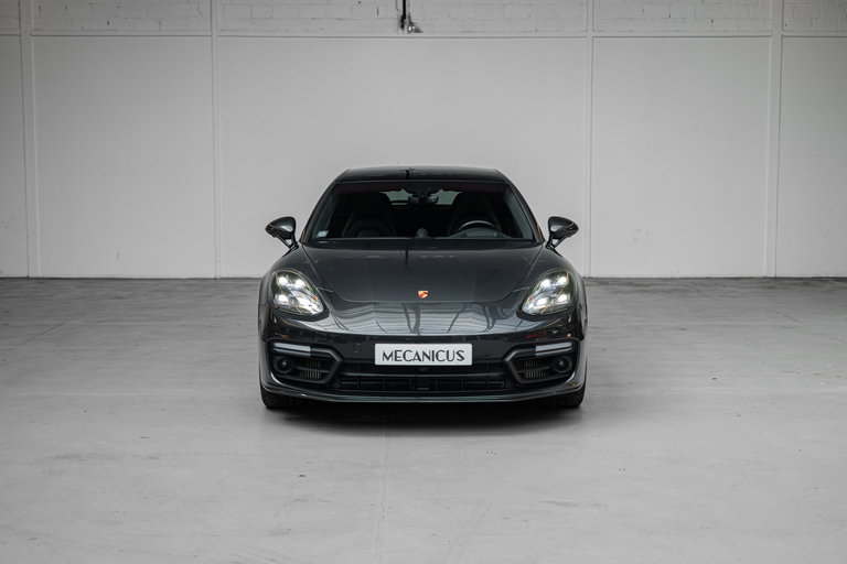 Porsche Panamera 4 E-Hybrid