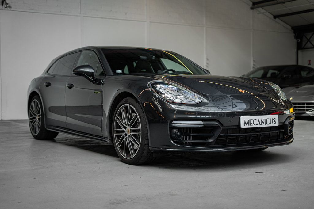 Porsche Panamera 4 E-Hybrid