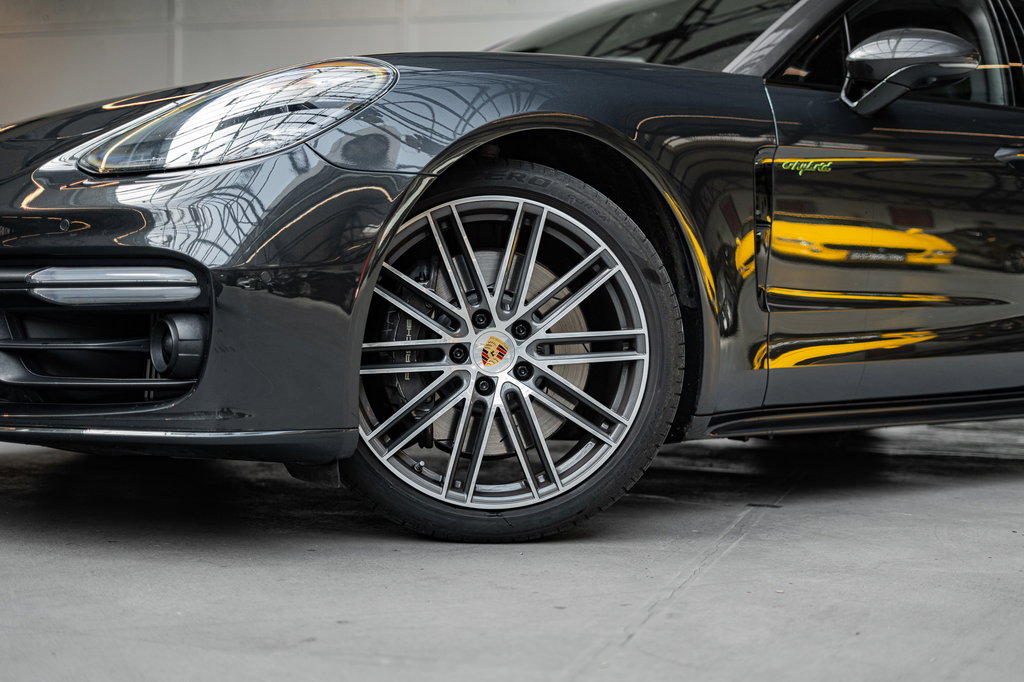 Porsche Panamera 4 E-Hybrid