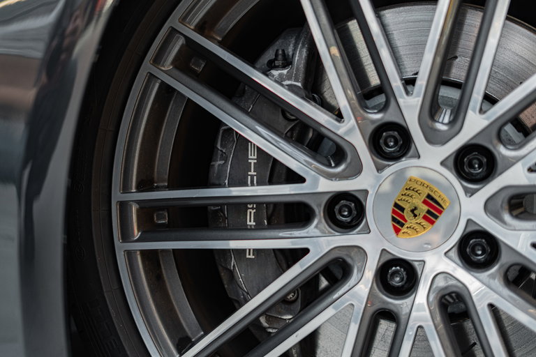 Porsche Panamera 4 E-Hybrid