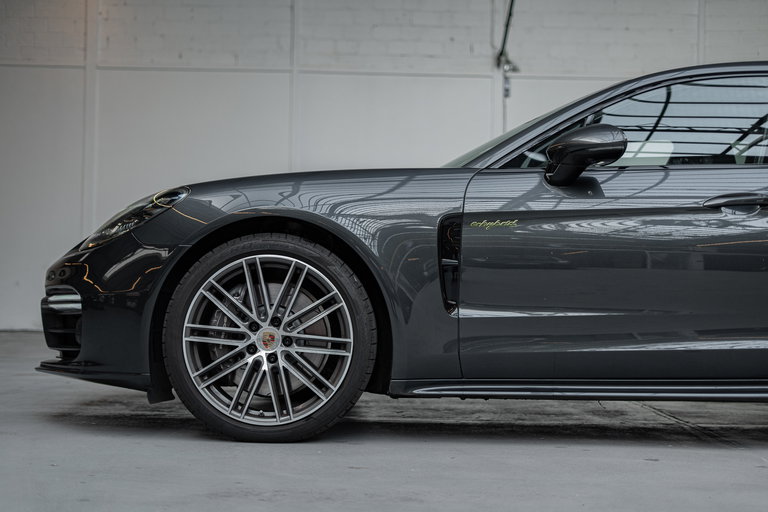 Porsche Panamera 4 E-Hybrid