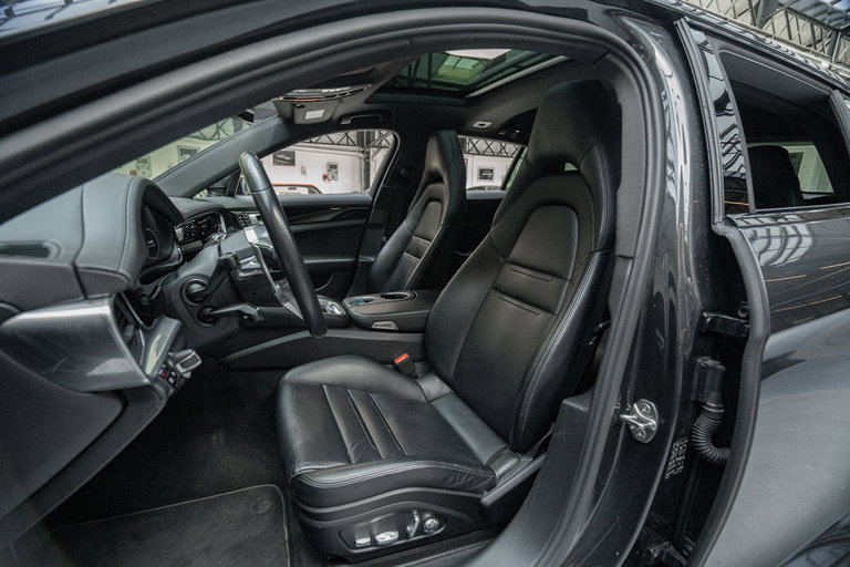 Porsche Panamera 4 E-Hybrid