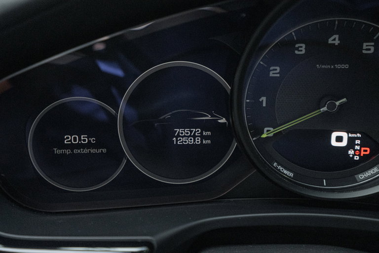 Porsche Panamera 4 E-Hybrid