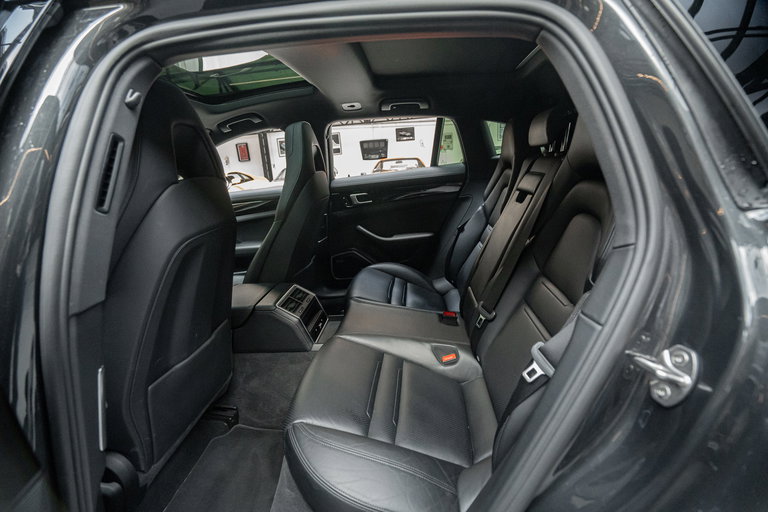 Porsche Panamera 4 E-Hybrid