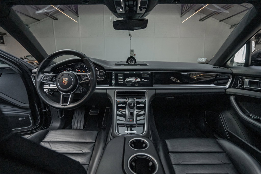 Porsche Panamera 4 E-Hybrid