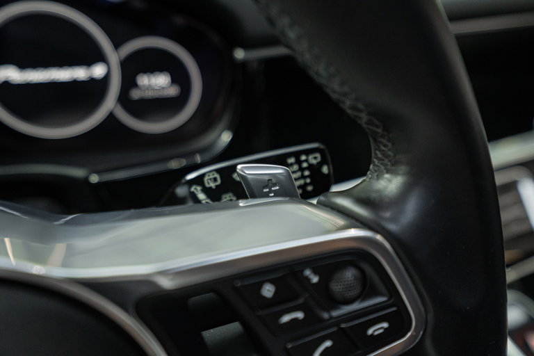 Porsche Panamera 4 E-Hybrid