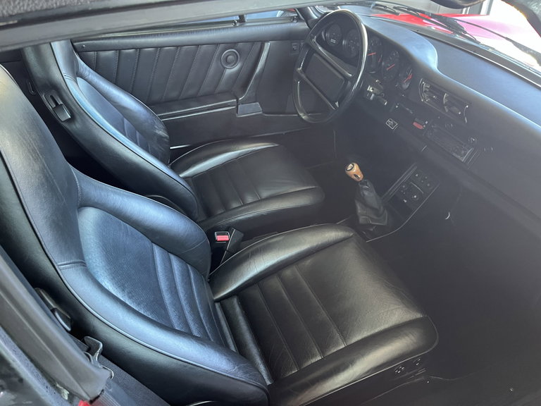 Porsche 911 Carrera 3.2