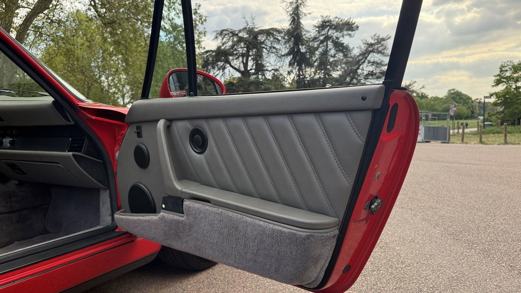 Porsche 964 Carrera 4