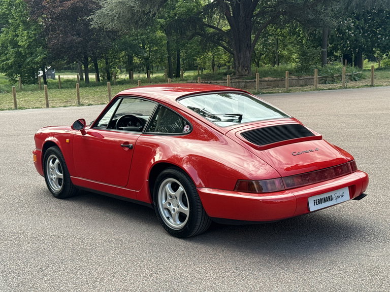Porsche 964 Carrera 4