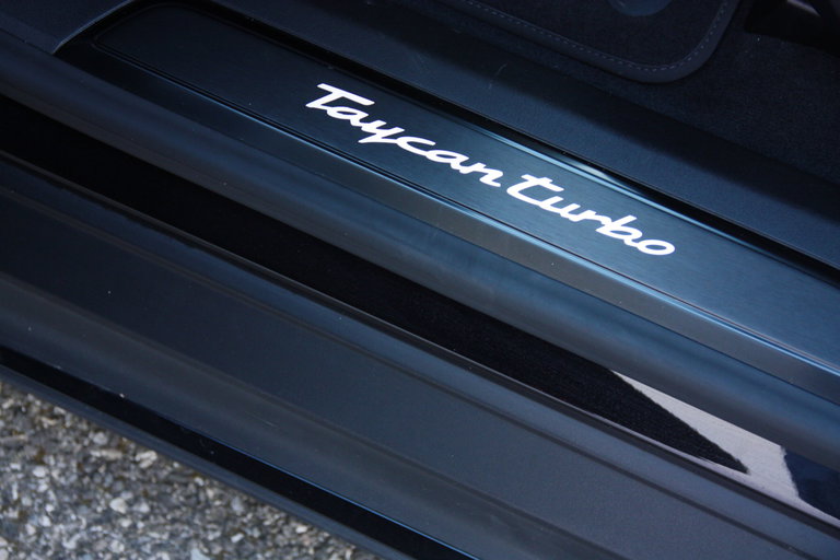 Porsche Taycan Turbo