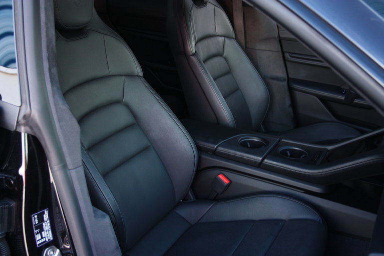 Porsche Taycan Turbo