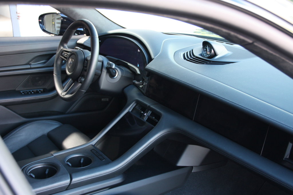 Porsche Taycan Turbo