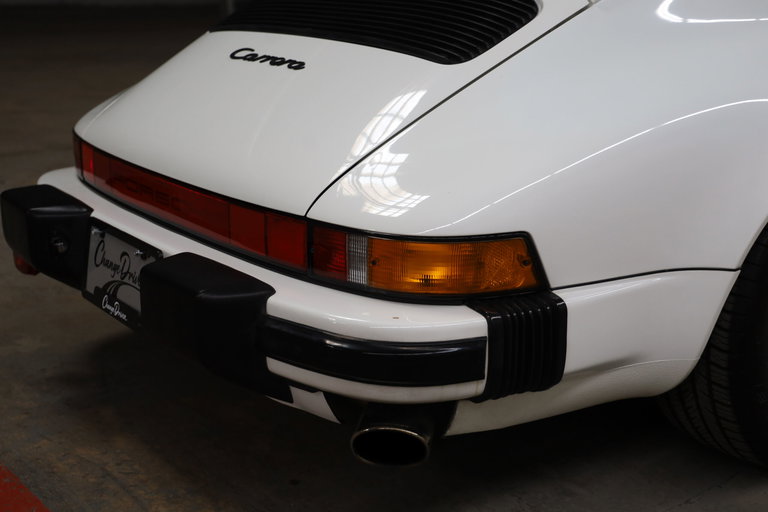 Porsche 911 Carrera 3.2