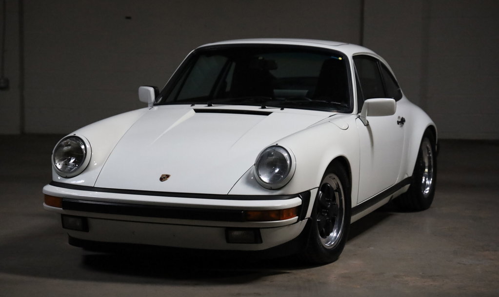Porsche 911 Carrera 3.2