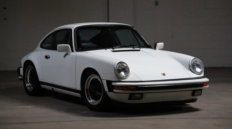 Porsche 911 Carrera 3.2