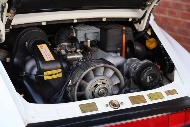 Porsche 911 Carrera 3.2