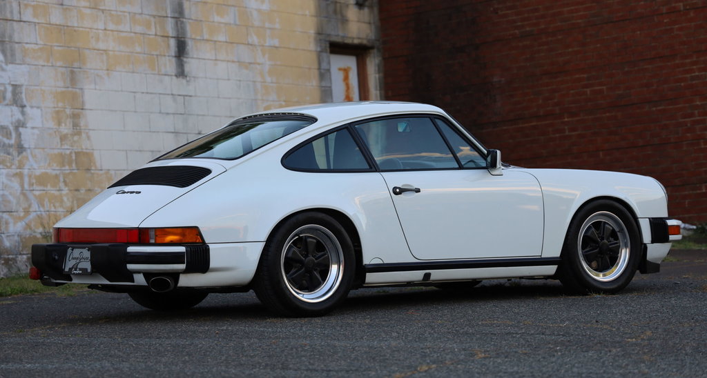 Porsche 911 Carrera 3.2