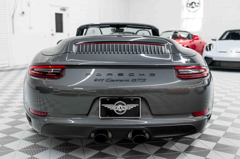 Porsche 991.2 Carrera GTS