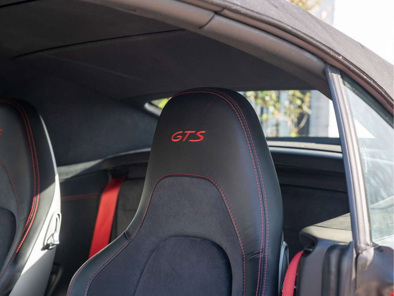 Porsche 991.2 Carrera 4 GTS