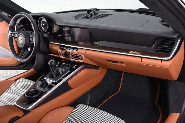 Porsche 992 Sport Classic