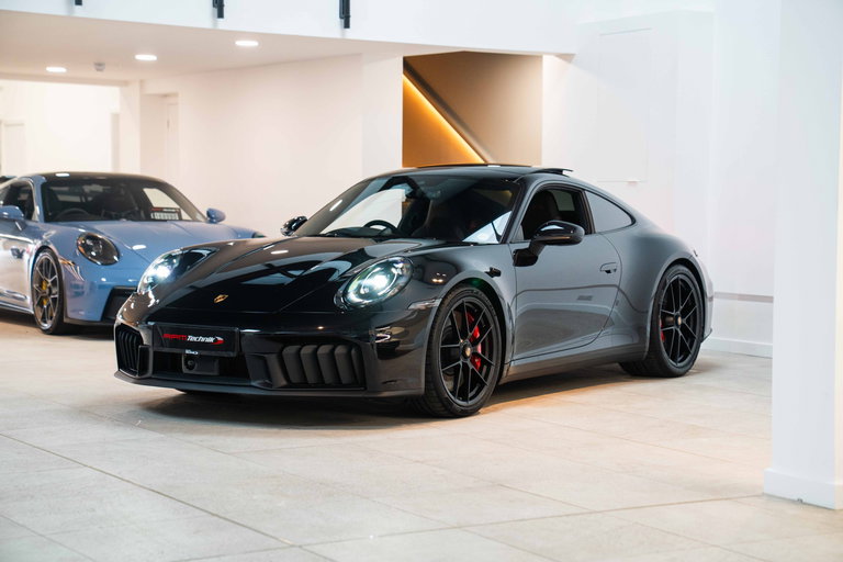Porsche 992.2 Carrera GTS