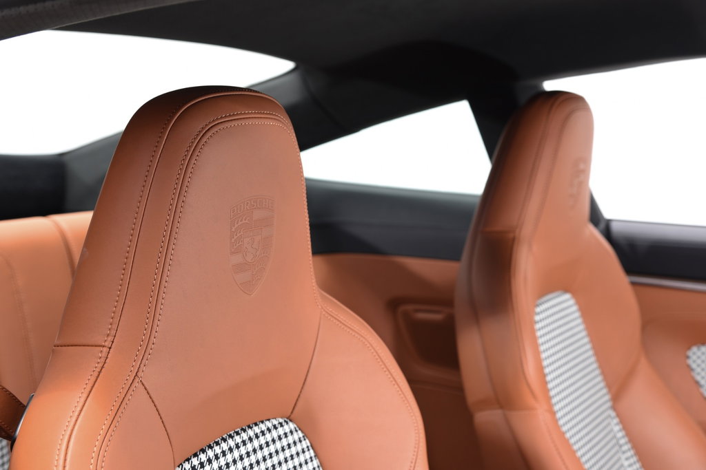 Porsche 992 Sport Classic