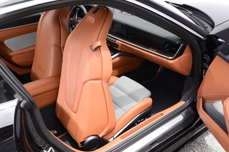Porsche 992 Sport Classic