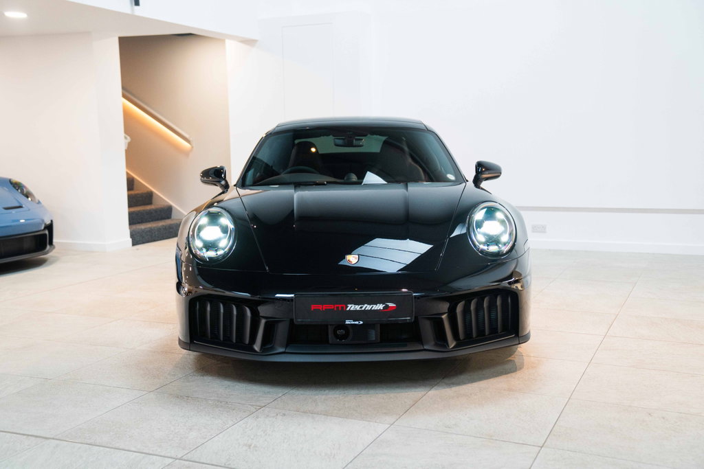 Porsche 992.2 Carrera GTS