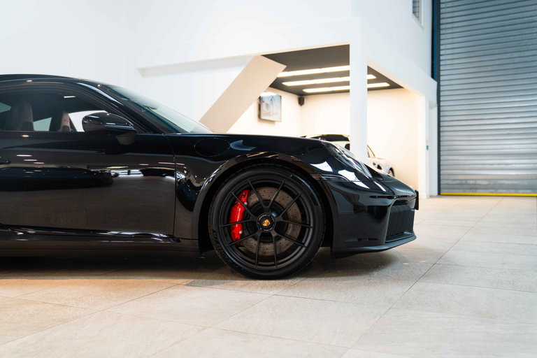 Porsche 992.2 Carrera GTS