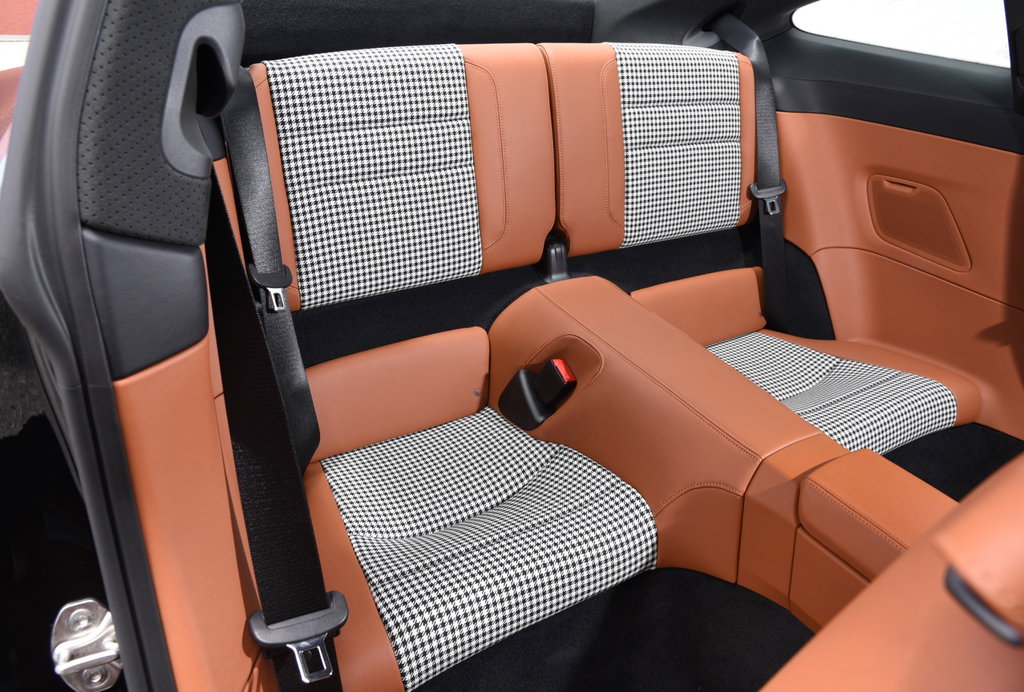 Porsche 992 Sport Classic
