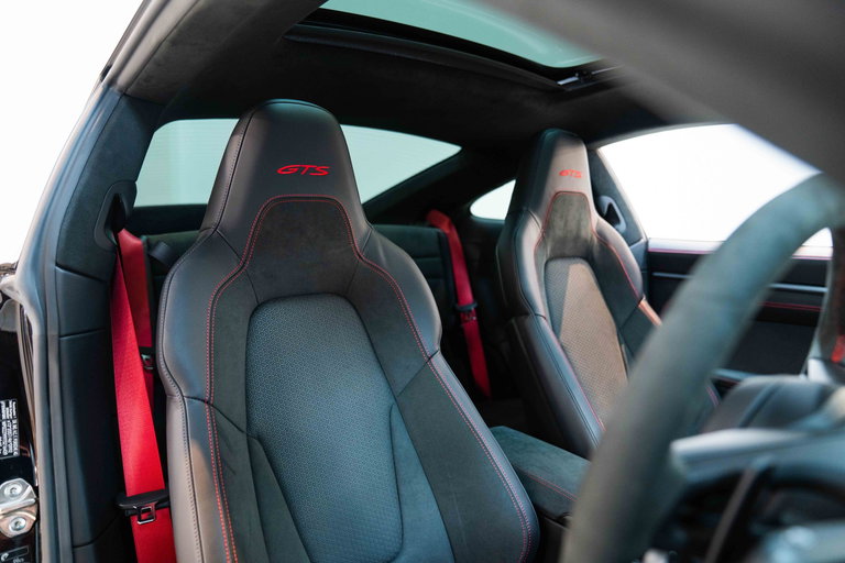 Porsche 992.2 Carrera GTS