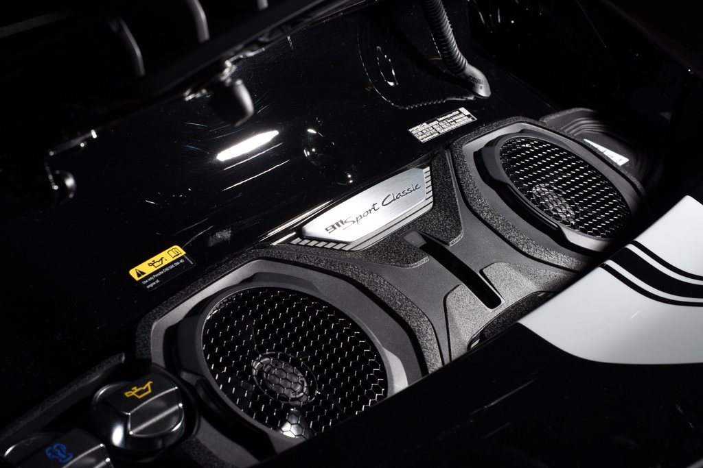 Porsche 992 Sport Classic