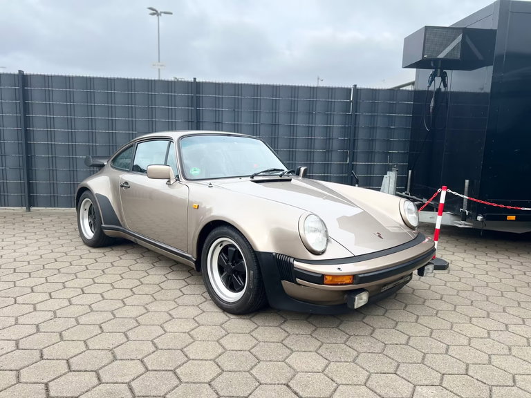 Porsche 911 Turbo 3.3