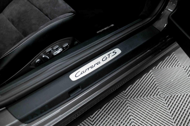 Porsche 991.2 Carrera GTS